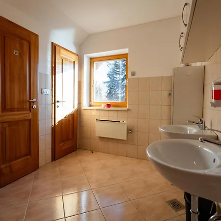 Apartmens Verenluc Apartman *